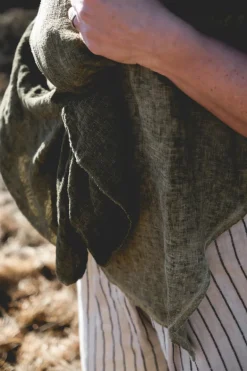 Attitude V-Neck Fancy Linen Blouse, Washed Moss Green