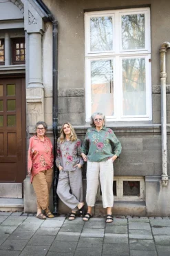 Daisy Attitude Flowery Linen Blouse, Tomato