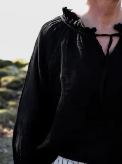 Jacky Linen Blouse, Black