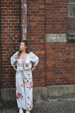 Knot Linen Shirt Flowery Attitude, Sky Blue