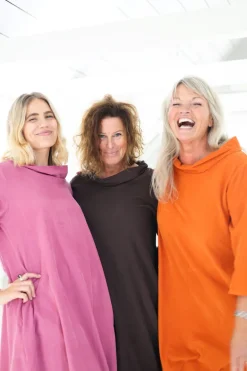 Miss November Dress, Cipolla