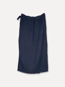 7218 Omlott Linen Skirt, Navy
